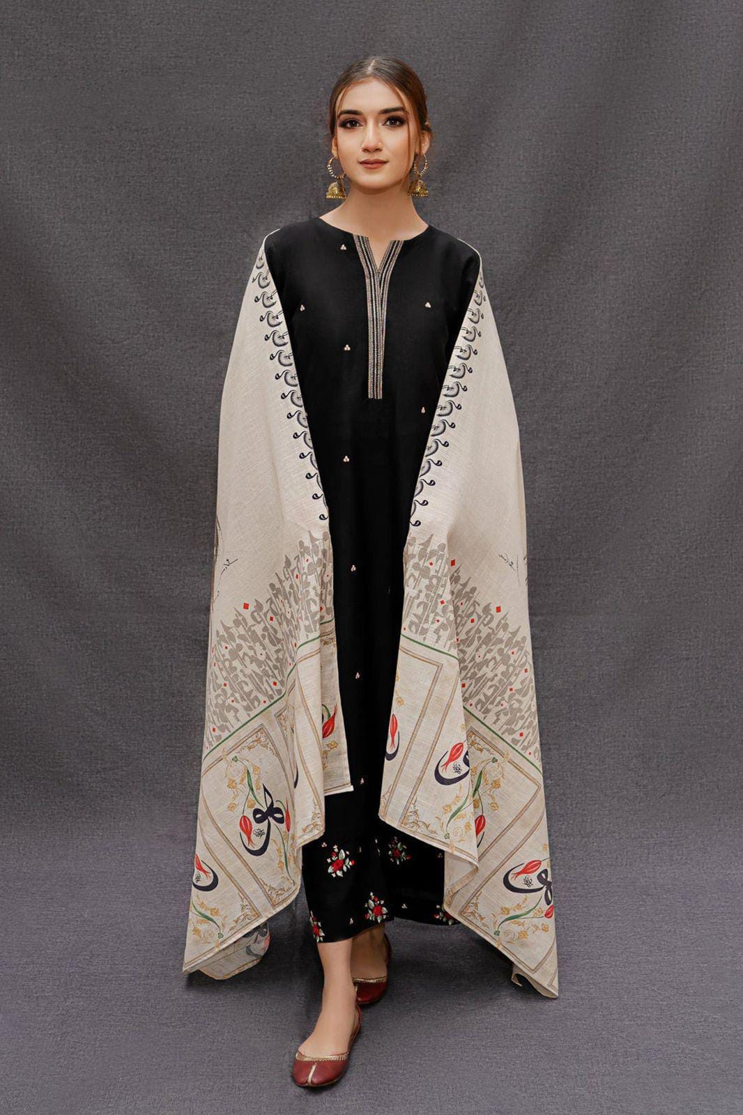 3 Pcs Women's Unstitched Embroidered Suit